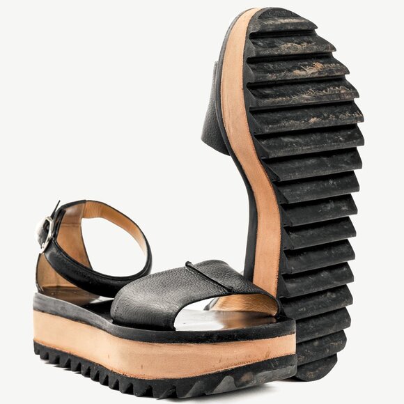 Balenciaga Black Pebbled Leather Ankle-Strap Flatform Sandals - Picture 4 of 11